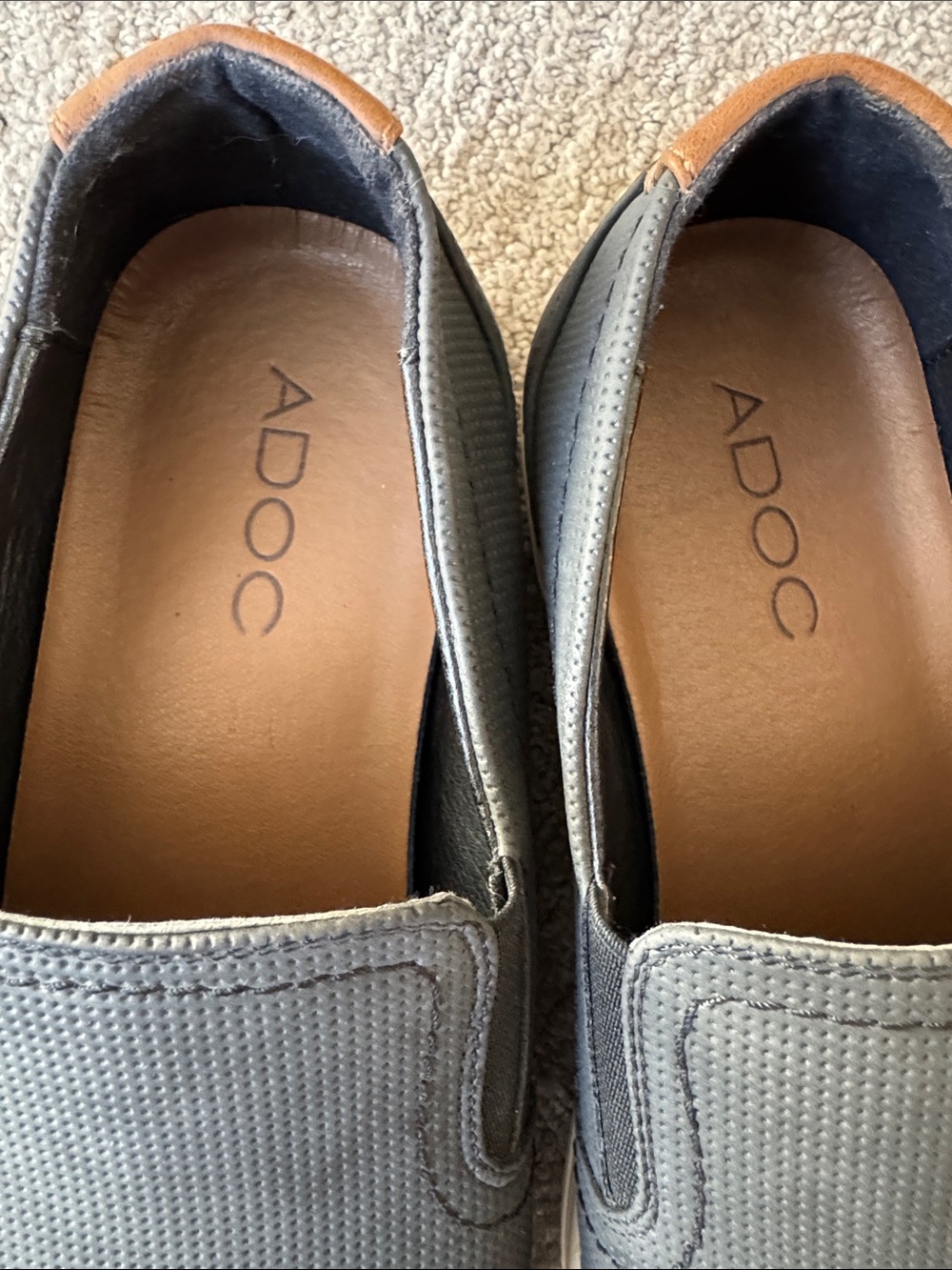 Men's Gray Slip-On Casual Loafers with White Sole - Picture 7 of 7
